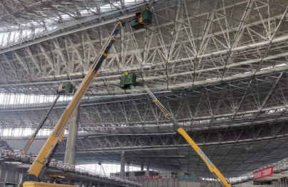 防坠器保障乌鲁木齐机场施工工人人身安全